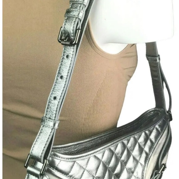 New Burberry Eddie BKB Quilted Checkered Silver Gray Leather Baguette Bag - Picture 11 of 13